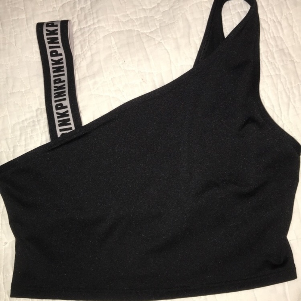 Strappy sport bra